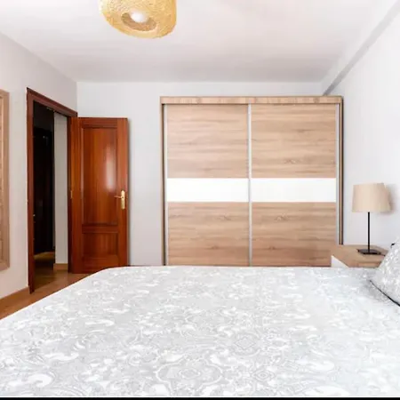 Villacoto - Piso Acogedor Y Amplio Con Wifi A Un Paseo De La Playa דירה *