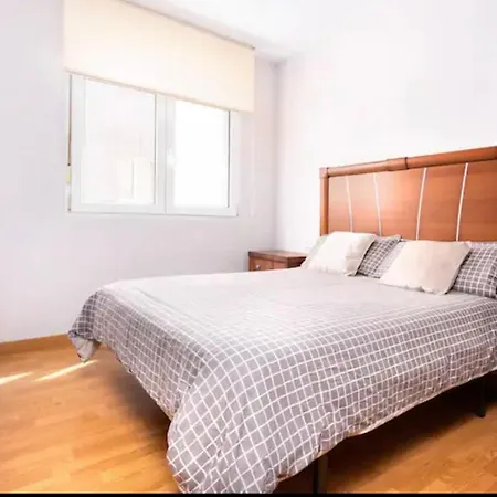 Villacoto - Piso Acogedor Y Amplio Con Wifi A Un Paseo De La Playa דירה גיחון