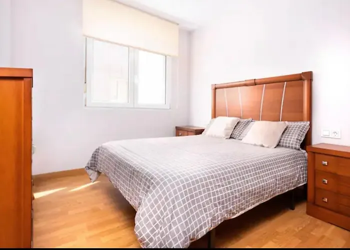 Villacoto - Piso Acogedor Y Amplio Con Wifi A Un Paseo De La Playa Appartement Gijón